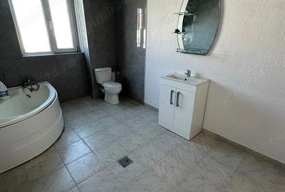 Casă în Limanu - 1
