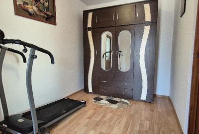 Casă cu Teren 1100 Mp în Roșioru - 3