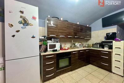 Apartament 3 camere la curte comuna de vanzare, zona Traian - 6