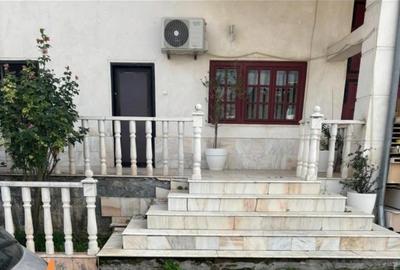 Casă cu 6 camere cu Teren 1400 Mp în Băicoi - 4