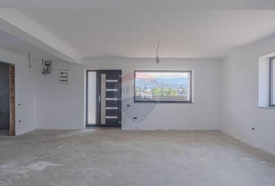 Casa moderna, la cheie, in Cristian Str. Carpati - 2