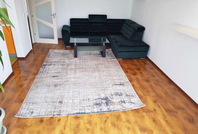 Apartament cu 4 camere decomandat în Central - 1