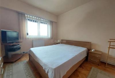 Apartament cu 4 camere decomandat în Transilvaniei - 10
