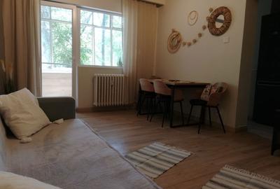 Apartament cu 3 camere decomandat în Constructorilor - 6