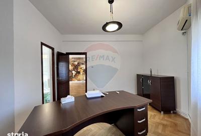 Apartament cu 4 camere decomandat în P-ța Victoriei - 14