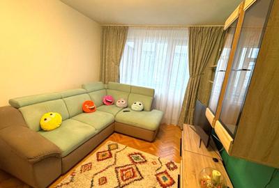 400 Euro-Inchiriere apartament 3 camere decomandate, zona Tribunal - 3