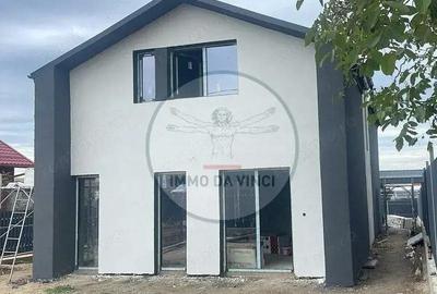 Casa 4 camere de vanzare in Salicea Casa 4 camere de vanzare in Salicea - 2