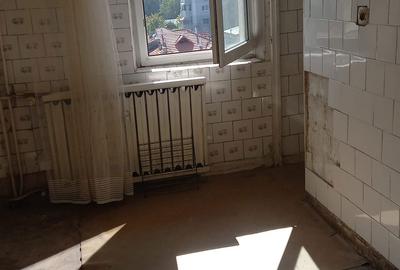 Apartament cu 2 camere decomandat în Central - 3