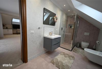 Casă cu 4 camere în Dragomirna - 18