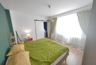 Apartament cu 3 camere semidecomandat, mobilat în Titulescu - 11