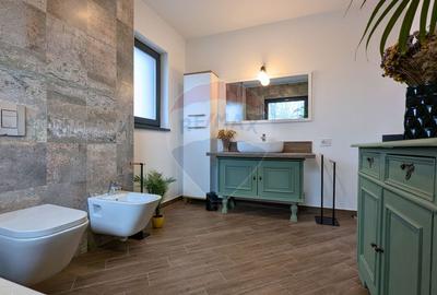 Casă cu 5 camere cu Teren 432 Mp în Balotești - 39