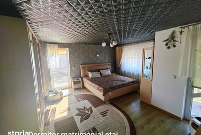 Casă cu 8 camere cu Teren 650 Mp în Central - 2