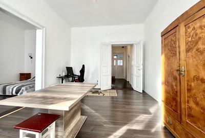 Un apartament care îți oferă orașul la un pas și vedere la Bega - 3