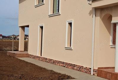 Casă cu 5 camere în Dumbrăvița - 2