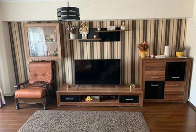 Apartament cu 3 camere în Traian - 2