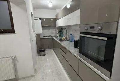 Apartament 2 camere, decomandat, 100 mp, centrala, metrou, Bucurestii Noi Apartament 2 camere, decomandat, 100 mp, centrala, metrou, Bucurestii Noi - 4