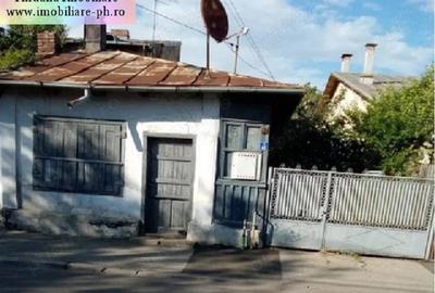Casă individuală cu 7 camere cu Canalizare în Traian - 3