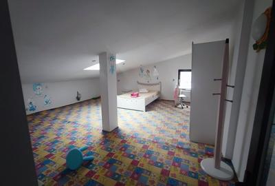 Duplex cu 11 camere cu Teren 1130 Mp în Pantelimon - 5
