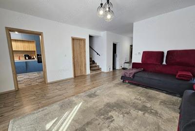 Casă cu 4 camere în Central - 15