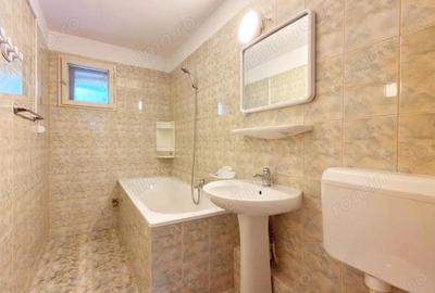 Apartament cu 3 camere decomandat în Tei - 3