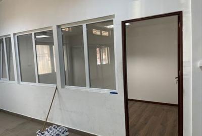 Spațiu comercial, de 153 mp, în Central - 2