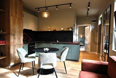 Apartament cu 2 camere semidecomandat, mobilat în Central - 1