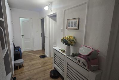 Apartament cu 3 camere decomandat în Sud - 6