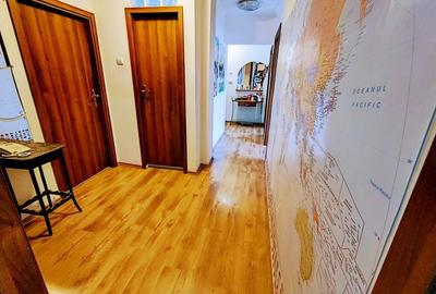 Apartament cu 4 camere decomandat în Central - 2