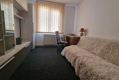 Apartament 3 camere Tractorul Apartament 3 camere Tractorul - 2