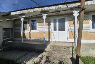 Casă cu 4 camere în Hoceni - 4