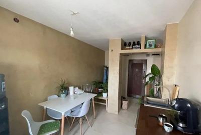 P-ta Iancului metrou, bl.1980, mobilat,utilat,geam la baie,balcon,AC,renovat. - 2