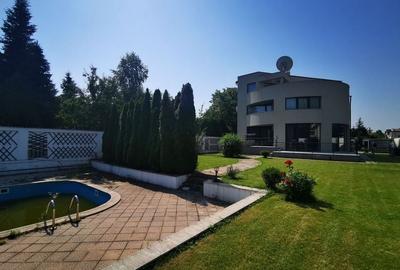 Vila cu gradina impresionanta de 850 mp si piscina exterioara - 3