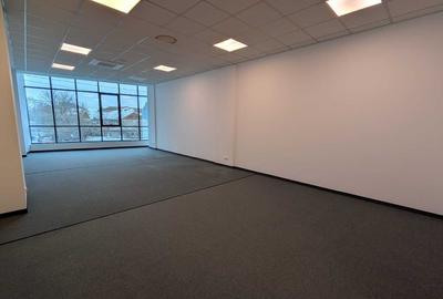 Spațiu comercial, de 70 mp, în Micro 5 - 6