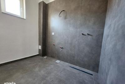 Spațiu comercial, de 242 mp, în Central - 9