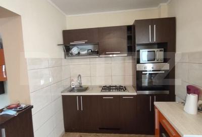 Casă cu 4 camere cu Teren 2700 Mp în Sânmartin - 3