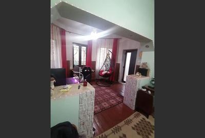 Casă cu 3 camere cu Canalizare în Central - 7