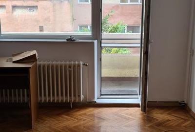 Apartament cu 2 camere decomandat în Central - 2