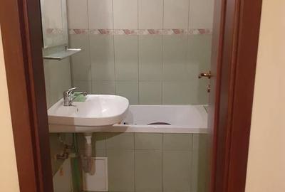 Apartament cu 3 camere decomandat în Bolintin-Vale - 2