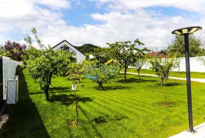 Casă cu 11 camere cu Teren 1227 Mp în Capul Câmpului - 18