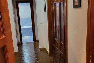 Apartament cu 3 camere decomandat în Mioriței - 8