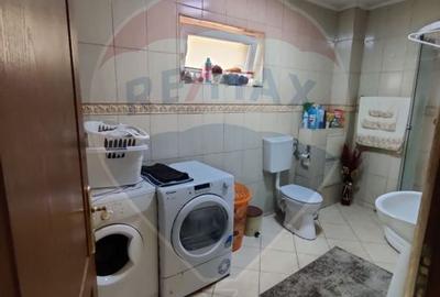 Casa / Vila cu 4 camere de inchiriat in zona Dambul Rotund - 3