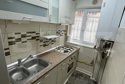 Apartament cu 3 camere semidecomandat în George Enescu - 3