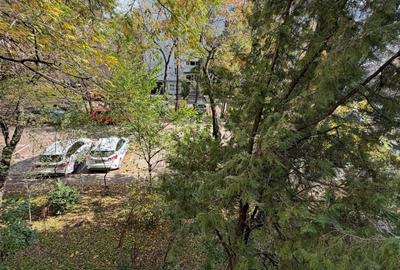 Apartament 2 camere de vanzare Drumul Taberei(Metroul la iesire din bloc) - 35