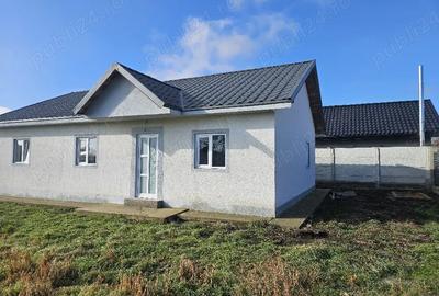 Casă cu 4 camere cu Teren 500 Mp în Pecineaga - 6