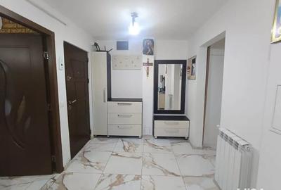 Apartament cu 3 camere decomandat în Central - 1