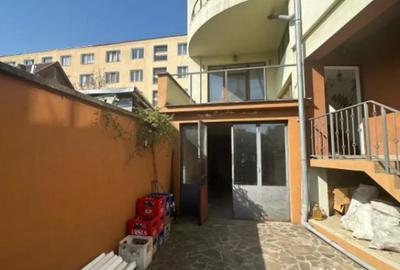 Casă cu 7 camere cu Canalizare în Craiter - 4