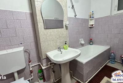 Apartament cu 2 camere decomandat în Mazepa 1