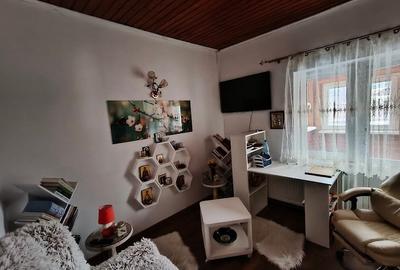 Casă cu 4 camere cu Canalizare în Satu Nou - 6