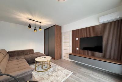 Apartament cu 2 camere decomandat, mobilat în Tractorul - 4