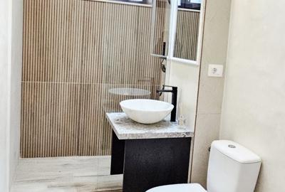 Apartament cu 3 camere semidecomandat în Micro 19 - 11